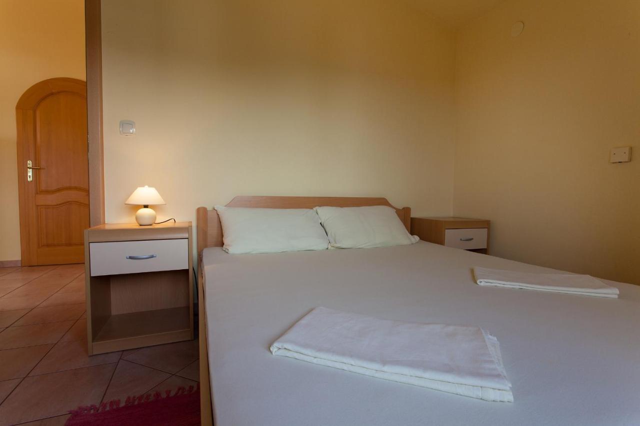 Apartman Vjekoslav 크르크 외부 사진