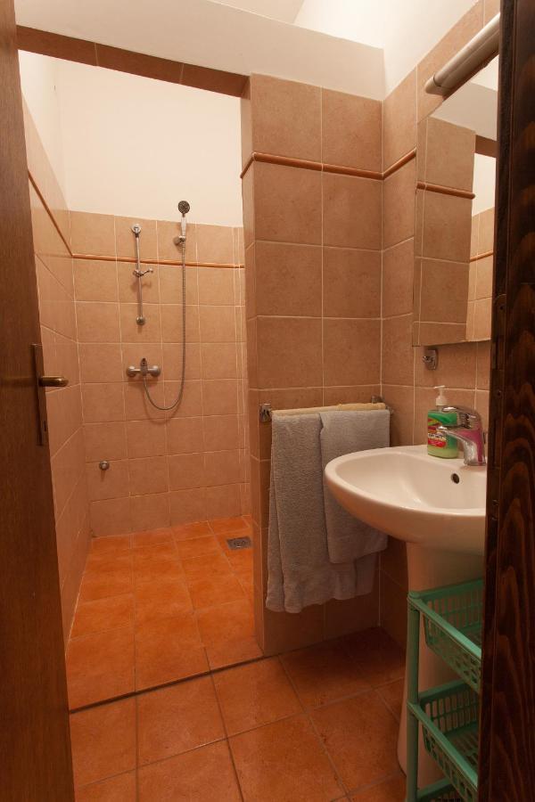 Apartman Vjekoslav 크르크 외부 사진